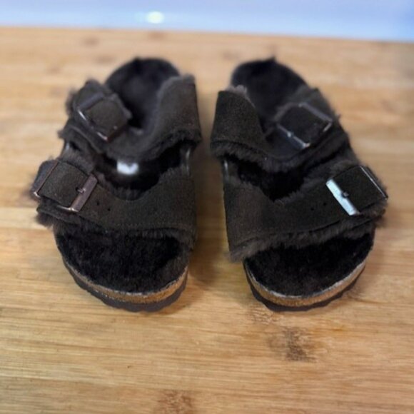 NWOT - Birkenstock Arizona Chocolate Suede Shearling Slide Sandal - Picture 4 of 16